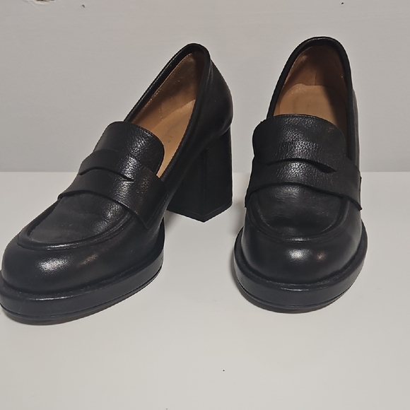 Ateliers Shoes - Ateliers Classic Black Women's Loafers